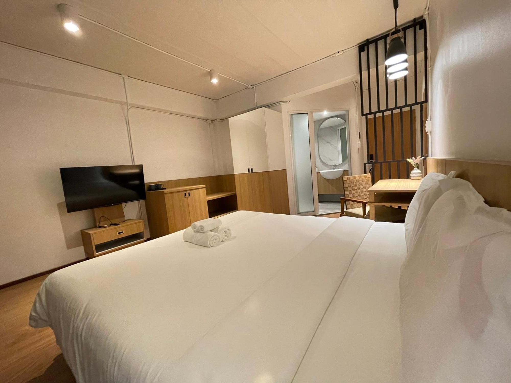 The Corner มุมม่วน คาเฟ่ แอนด์ โฮสเทล Mummuan Hostel Chiang Mai Zewnętrze zdjęcie