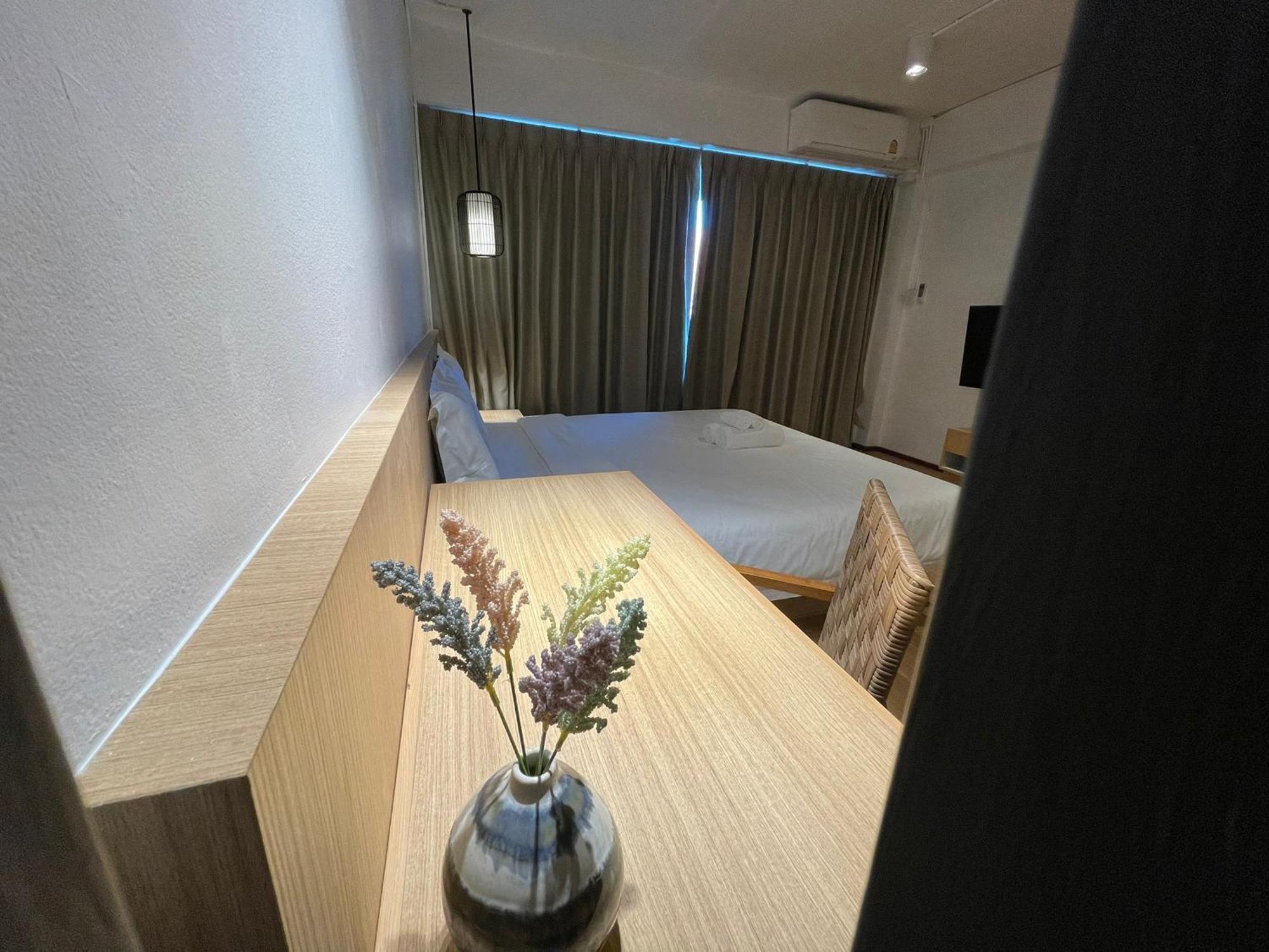 The Corner มุมม่วน คาเฟ่ แอนด์ โฮสเทล Mummuan Hostel Chiang Mai Zewnętrze zdjęcie