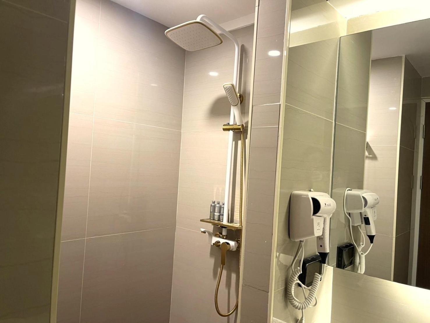 The Corner มุมม่วน คาเฟ่ แอนด์ โฮสเทล Mummuan Hostel Chiang Mai Zewnętrze zdjęcie